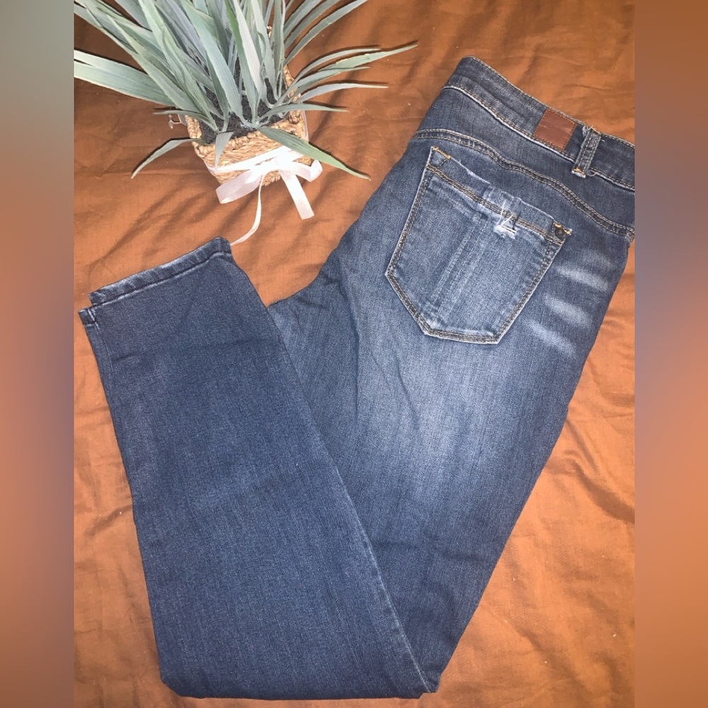 Jolt Medium wash Denim Jeans